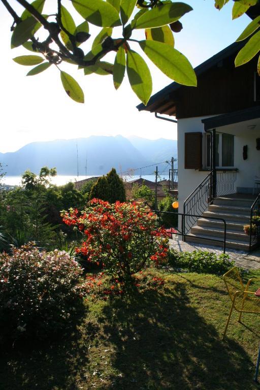 Villa Dei Fiori Luino Exterior photo