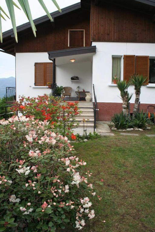 Villa Dei Fiori Luino Exterior photo